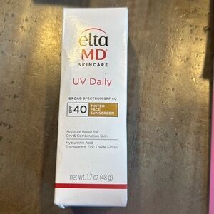 Elta MD UV Daily Broad Spectrum SPF 40 Tinted 1.7 oz NIB Exp 2/26
